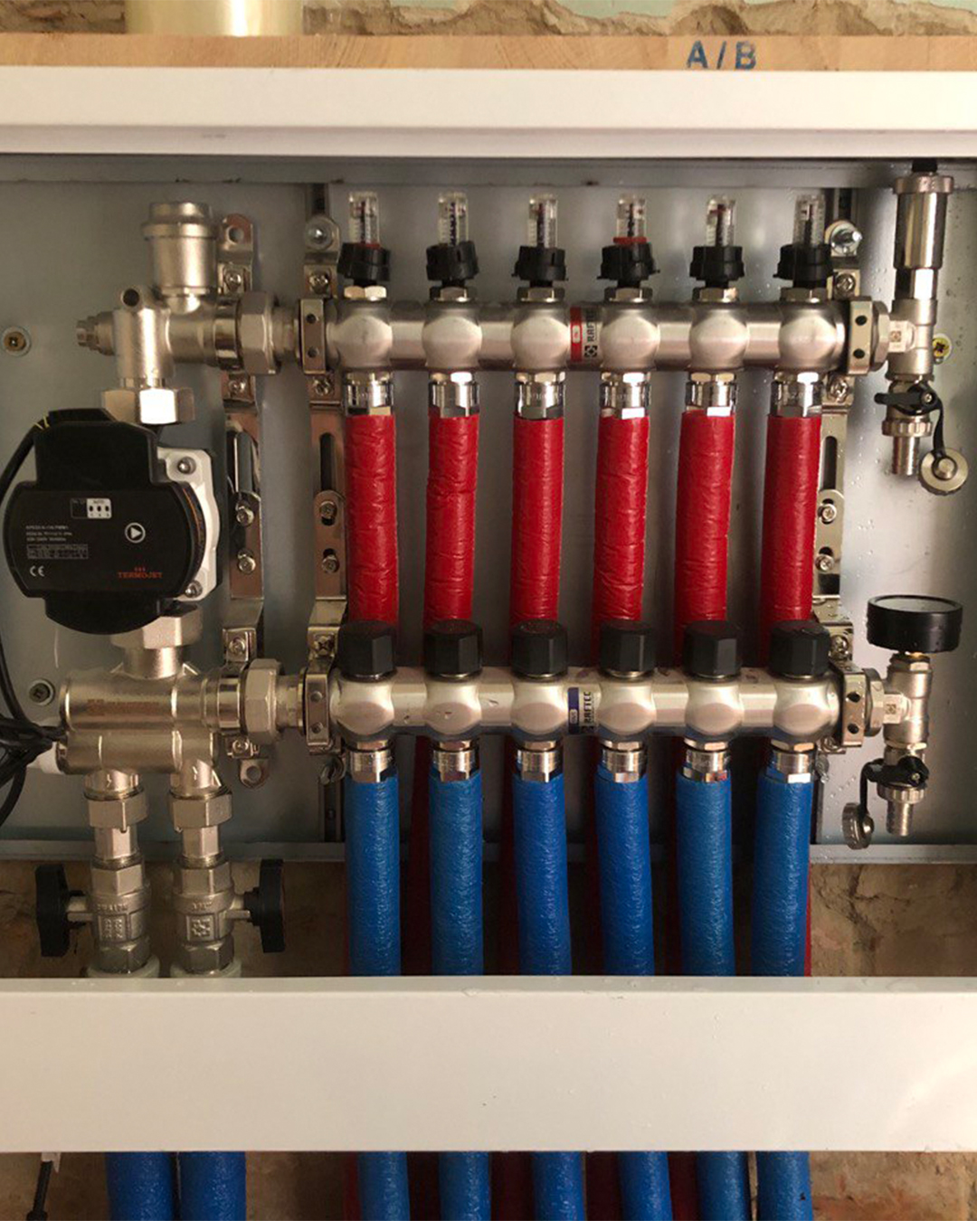 колектор теплої підлоги